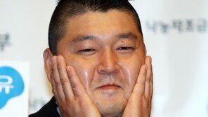 강호동 정준하 결혼식 참석, “강호동이 수줍음을?”