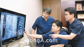 [헬스&뷰티]종아리 터질듯한 척추관 협착증, 내시경 시술로 2시간만에 퇴원