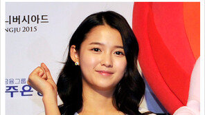 [우먼 동아일보 스타 뷰티] 특별한 날을 위한 청순 메이크업! 남보라의 ‘데이트 메이크업’ 따라잡기