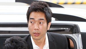 [SD포토] ‘영장실질심사’ 고영욱, 법원 출두 현장