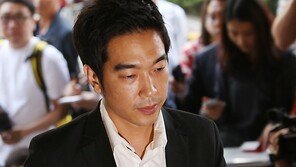 [SD포토]‘미성년자 간음 혐의’ 고영욱, 착잡한 심정