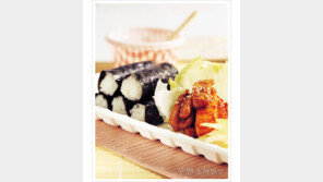 [우먼 동아일보 스페셜 요리] 오징어 무침과 무김치가 입맛 살리는 별미! 충무김밥