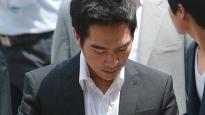 ‘미성년자 간음 혐의’ 고영욱, 구속 여부 23일 오후 결정