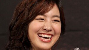 [포토] 진세연, 각시탈 성공을 기원하는 ‘환한 웃음’