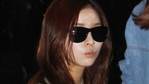 [포토] 신세경, BB크림 너무 많이 발랐나? ‘목선 분리’