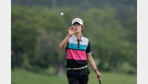 담배꽁초 줍는 ‘바른생활’ 골퍼 김비오