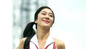 [포토] 치어리더, 표정은 귀엽게 동작은 섹시하게