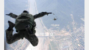 “나는 특전사 100기다”