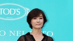 [포토] 오연수, 아찔한 시스루룩… 관능미 철철