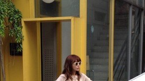 김아중, X자 포즈에 드러난 각선미 ‘우월해’