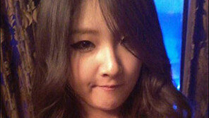 남지현 요염 셀카 “긴 웨이브 머리에 성숙미 폴폴”