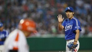 [포토] 배영수, 김태균에 사과 ‘고의는 아니었다’ 