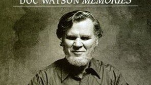 ‘컨트리뮤직 대부’ 덕 왓슨, 수술후유증으로 사망