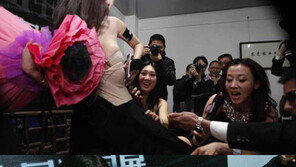 간루루, 속옷 노출 뒤늦게 화제 “일부러 그런 것 아냐?”