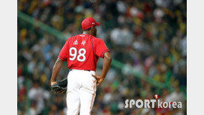 [포토] 무실점 호투 소사, 홈런 내줘… ‘멘탈붕괴’
