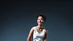 [Weekend Interview] 김자영 “아버지와 삼촌팬은 내 인생의 특급보물”
