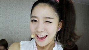 헬로비너스, 5인 5색 ‘인형미모’ 셀카 눈부셔! 新여신 등극