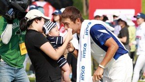 “아빠의 힘으로!” 최진호 2년만에 V샷