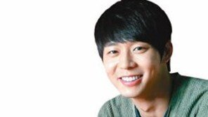 박유천, ‘왕자’가 된 아이돌… “다음엔 정신병자 역 어떨까요”