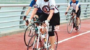 스티븐스 前 美대사 4대강 자전거길 종주