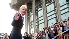 [포토] 김준수 떴다! 女心 ‘폰카 일발장전’