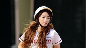 [포토] 넥센 배트걸, 효성급 각선미…인형미모 ‘깜찍’