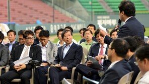 서울시 ‘100억 야구장 장사’ 변명만…