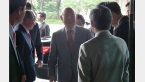 손녀 결혼식 참석하는 전두환 前대통령