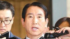 “檢, 날 거짓말쟁이 몰아 盧차명계좌 10억 맞아” 조현오 前청장 재소환