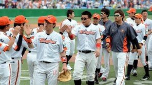 [포토] 김태균, 이제 괜찮나? 이기닌까 다시 ‘급화색’