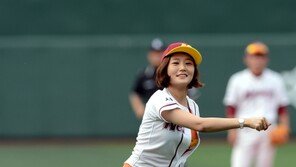 [포토] ‘글래머’ 임정은, 넘치는 볼륨감에 유니폼 ‘폭발’