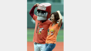 [포토] 턱돌이, 임정은과 사랑의 하트 퍼포먼스~♡