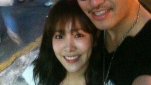 홍석천, 한지민 품에 안고 셀카 “너무 예뻐”