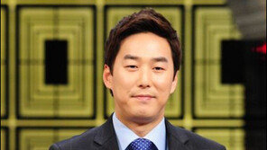 ‘전두환 손녀 결혼식’ 사회 윤인구 아나에 누리꾼 ‘질타’