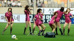 [포토] 나인뮤지스, 매끈+탄탄 꿀벅지 자태