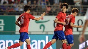 [포토] ‘선제골’ 김기희 ‘시리아 별거 아니구만!’