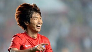 [포토] ‘한국-시리아’  윤일록, 두번째 골에 ‘활짝’ 웃음꽃