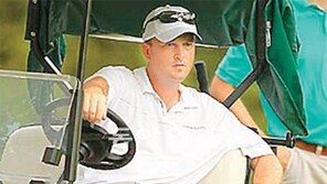 카트 탄 골퍼… 마틴, US오픈 출전권