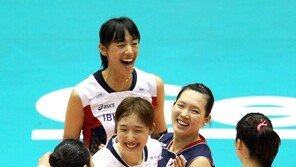 [포토] 황연주, 블로킹 득점으로 ‘꽃미소’