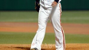 류현진 등부상 경미 한화 십년감수 했네