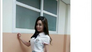 강예빈 교복 패션, “수험생이 되고 싶다!”