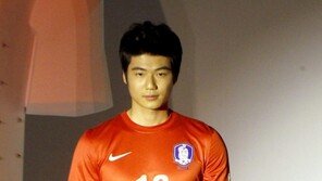 기성용 “대표팀 경기가 유로만도 못한가” 유감