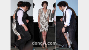 [SD포토] 김성령 ‘고창석 뒤에만 서면 안보여…’