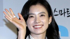 [포토] 한효주, 깨끗한 미소 ‘청순미 여전해~’