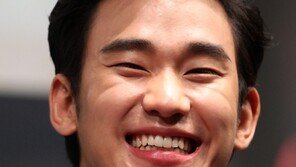 [SD포토] ‘막내’ 김수현, 해맑은 웃음 ‘귀요미’ 