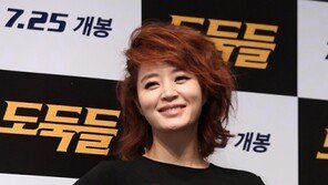 [SD포토] 김혜수, 당당하게 포즈 ‘제 몸매 어때요?’