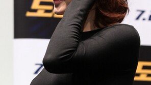 [SD포토] 김혜수, 정말 숨막히는 ‘풍만 몸매’ 경악