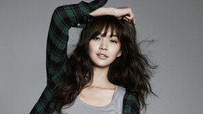 신민아는 액션과 한판!