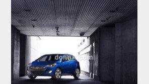 ‘베일에 쌓인 엘란트라 GT’ 가격 공개 후 북미판매 돌입