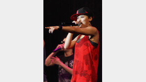 윤미래, 美 힙합팬 녹였다